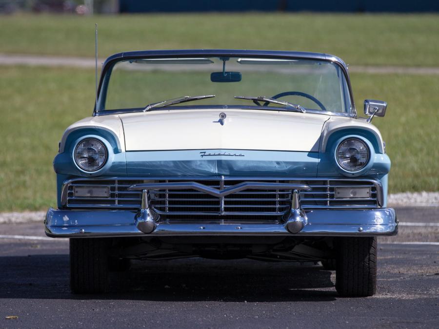  Ford Fairlane 500 Skyliner Retractable Hardtop 1957 года  (фото 35 из 41)